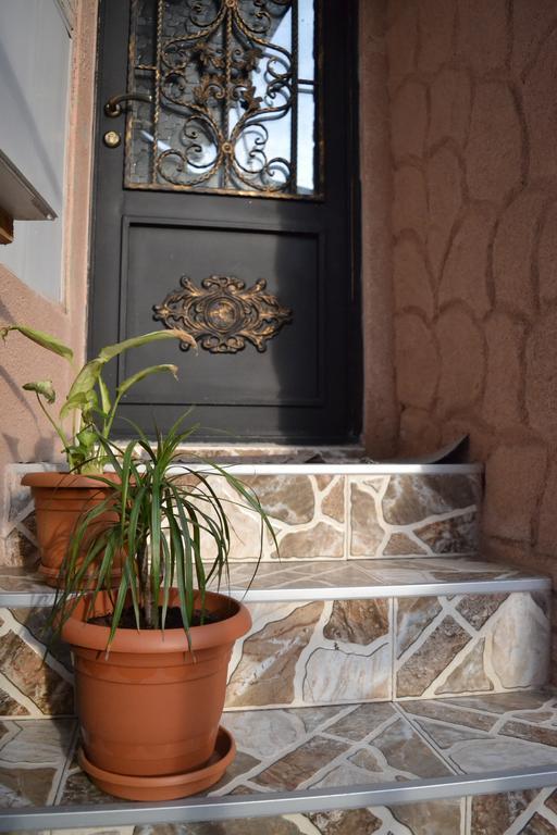 Guest House Beautiful Tbilisi On Khidistavi Street Kültér fotó