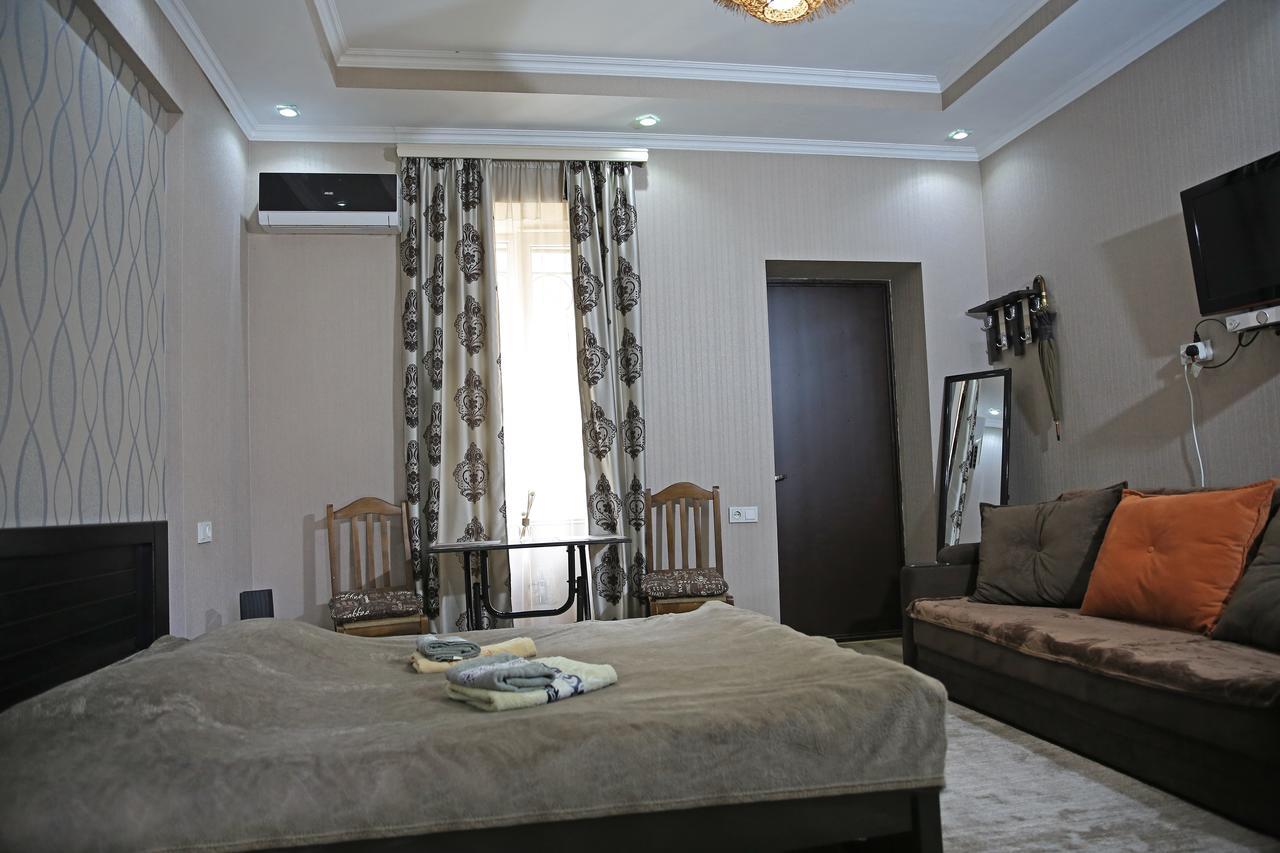 Guest House Beautiful Tbilisi On Khidistavi Street Kültér fotó
